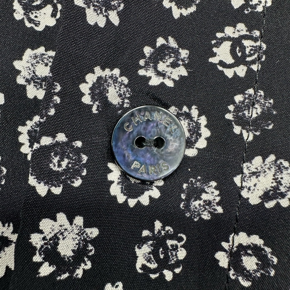 Chanel Coco Floral-Print Sleeveless Shirt Blouse in Black/White 44(US12) - Picture 4 of 12